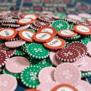 5 dicas para jogar torneios Deep Stack