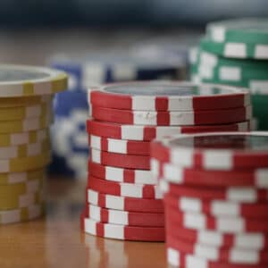 Como jogar as últimas etapas de um torneio de pôquer