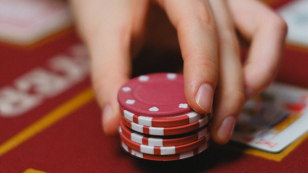 push fold poker